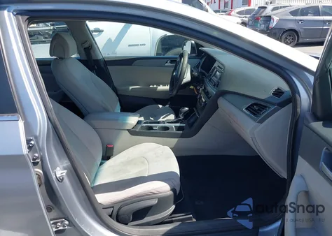 2015 Hyundai Sonata Se z USA, uszkodzony, nr VIN 5NPE24AF7FH004505